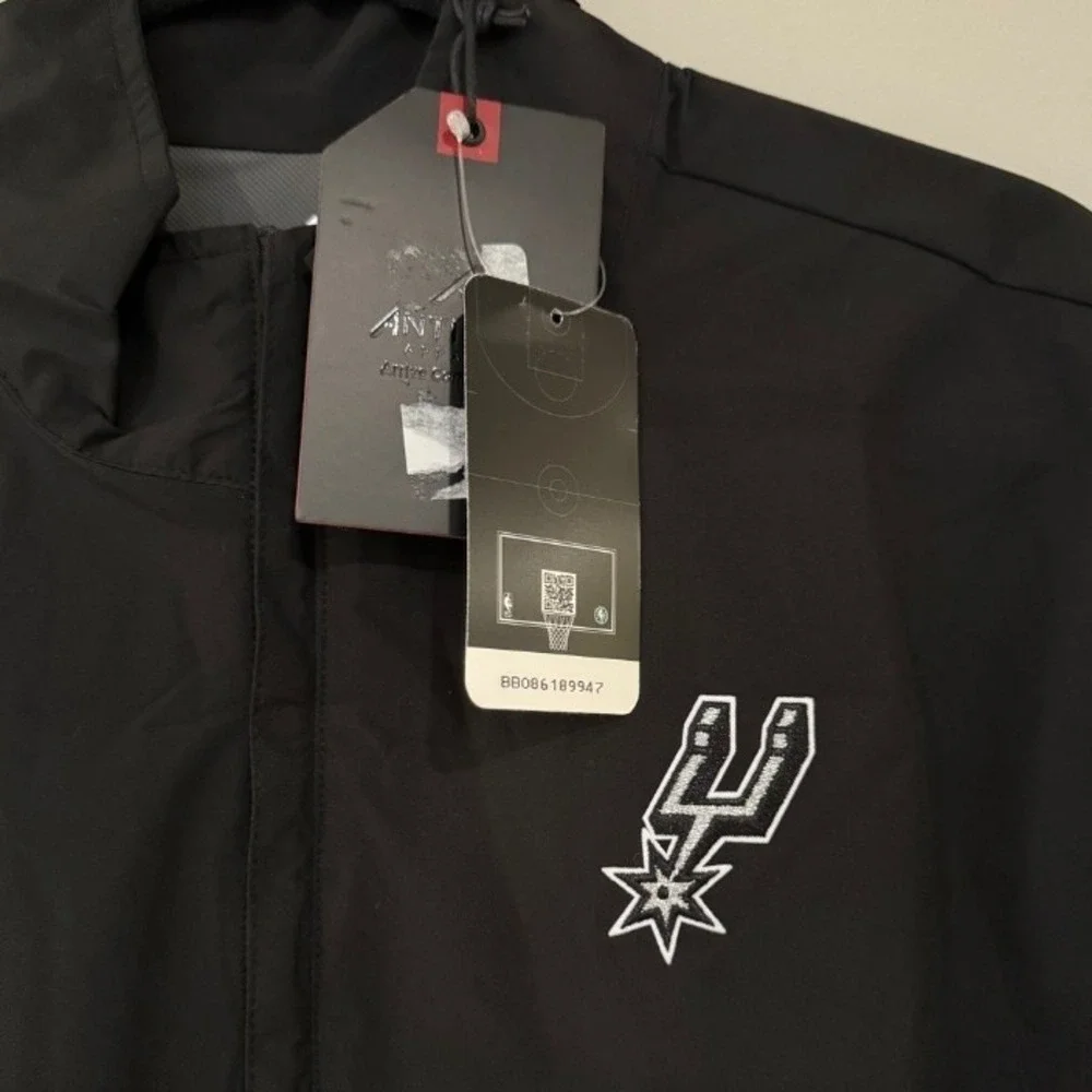 Antigua San Antonio Spurs NBA Mens Black Short Sleeve 1/4 Zip Windshirt M